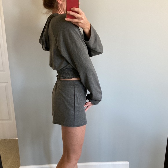 2 Piece Grey Hooded Top & Short Set - Picture 3 of 9